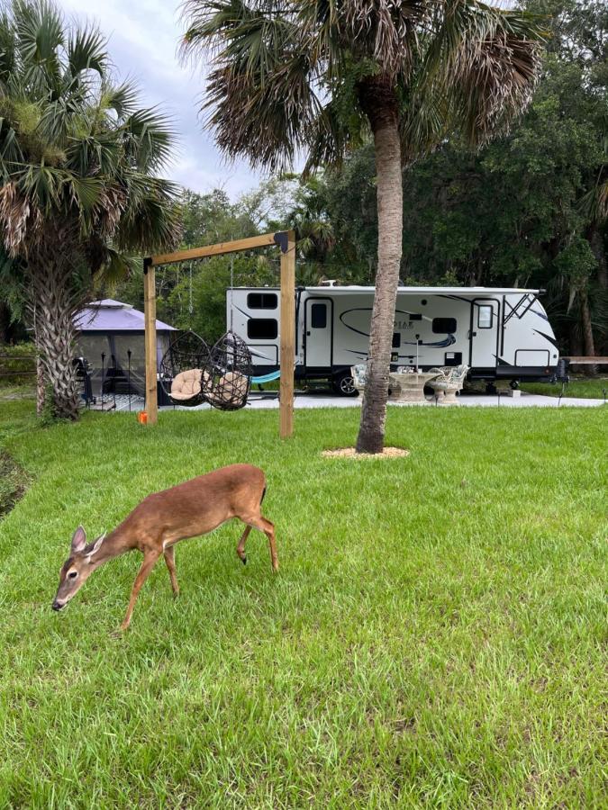 Lake Front Rv Experience Close To Port Canaveral And Kennedy Space Center Hotel Titusville Kültér fotó